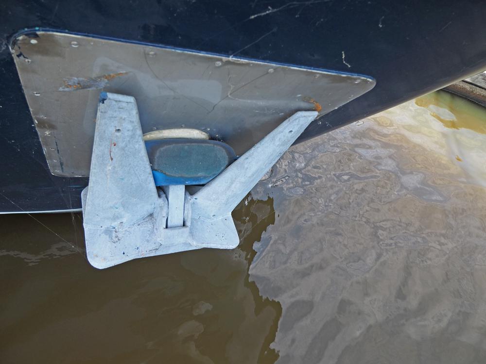  Deck equipment